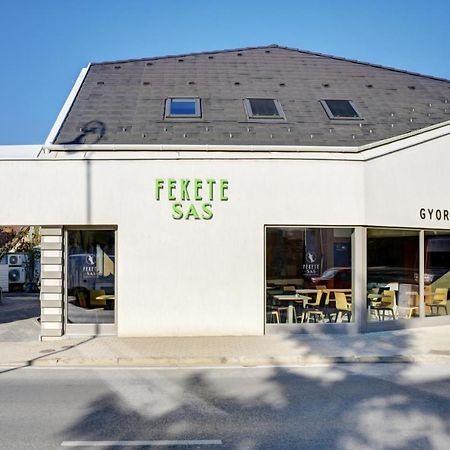 Fekete Sas Motel Esztergom Eksteriør billede